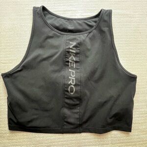 Nike Pro Women's Black Crop Athletic Training Shelf-Bra Tank - Size XL